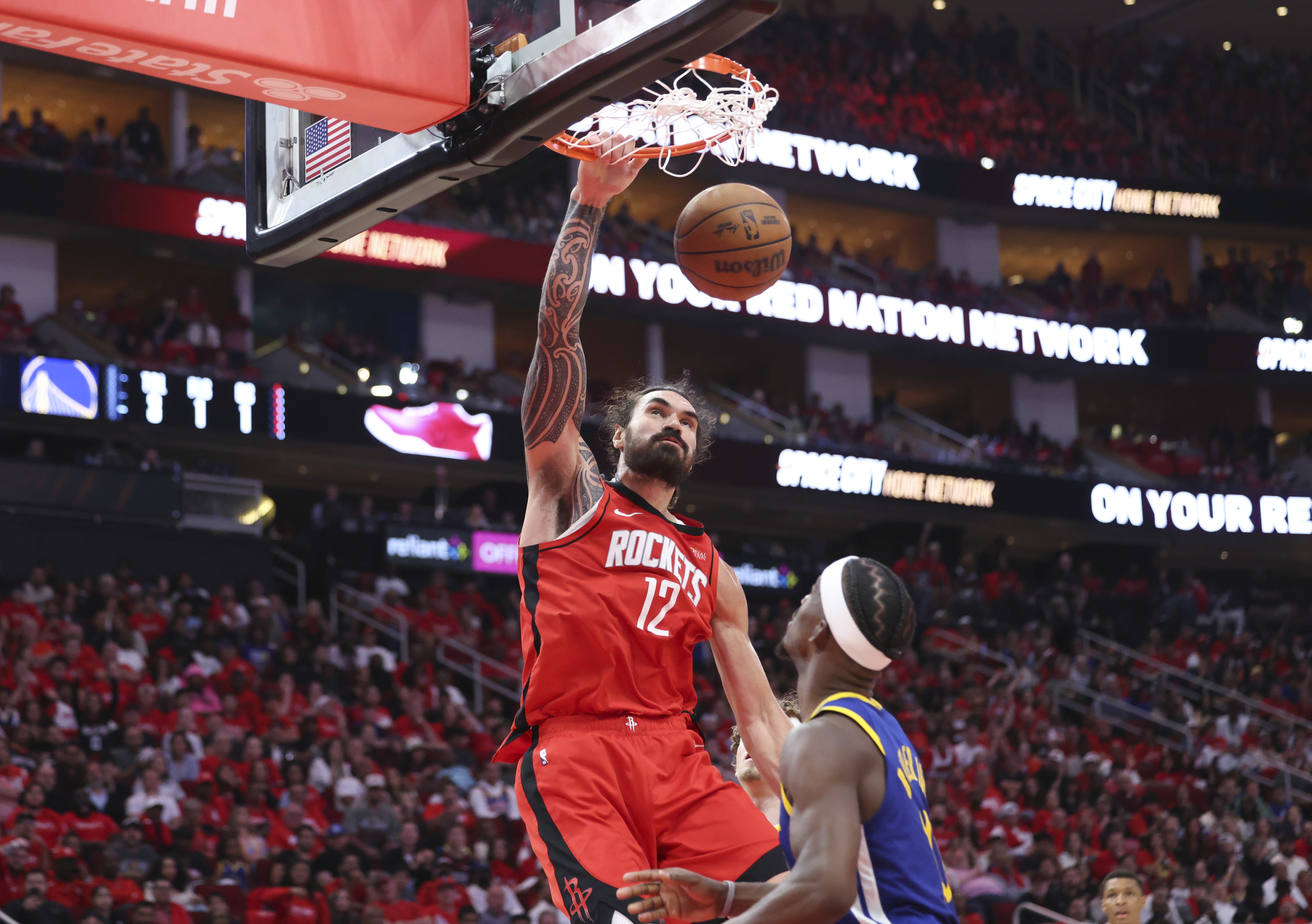 蜘蛛直播app下载-亚当斯：不认为自己是NBA最壮的人 裁判这么想导致我被撞了也不吹
